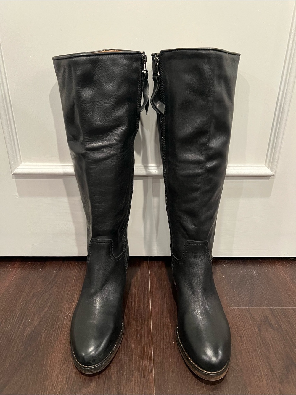 El Campero Black Leather Boots with Brown Heel Panels